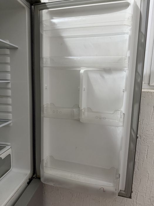 Холодильник сатылады