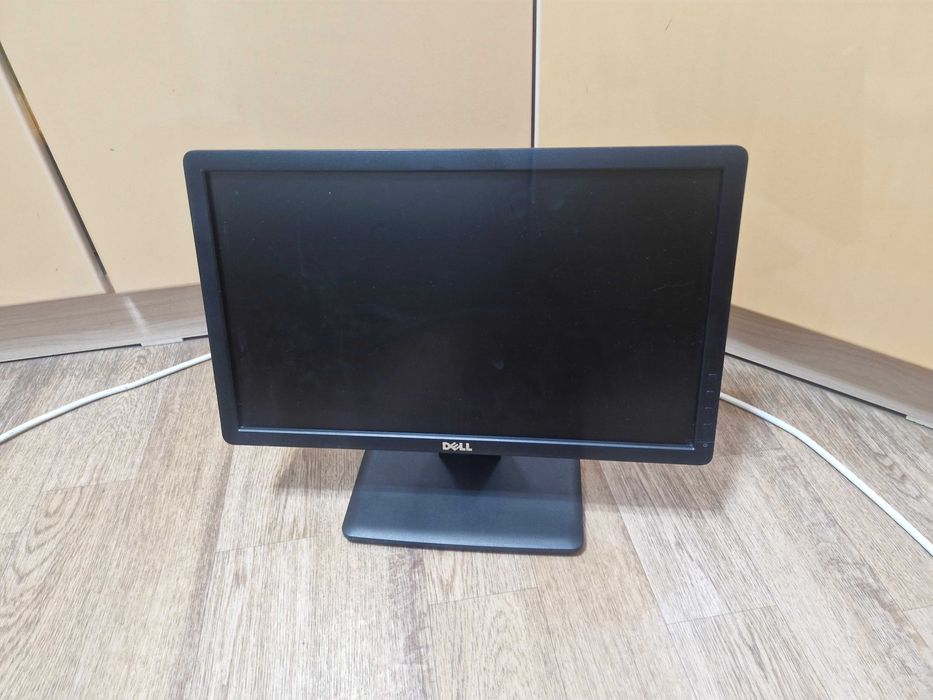 Рабочий монитор 19д