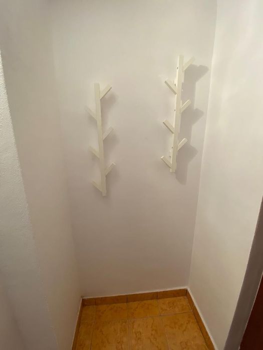 Închiriez garsoniera zona 300 Micalaca