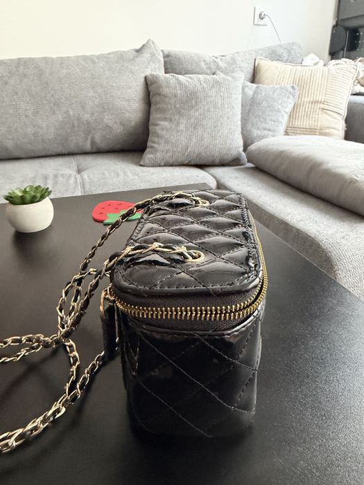 Чанта Chanel с дълга дръжка