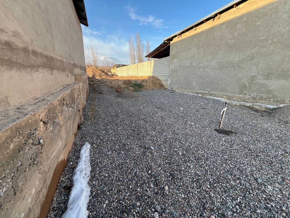 Yer uchaska  Qibray krupski shafof mahalla