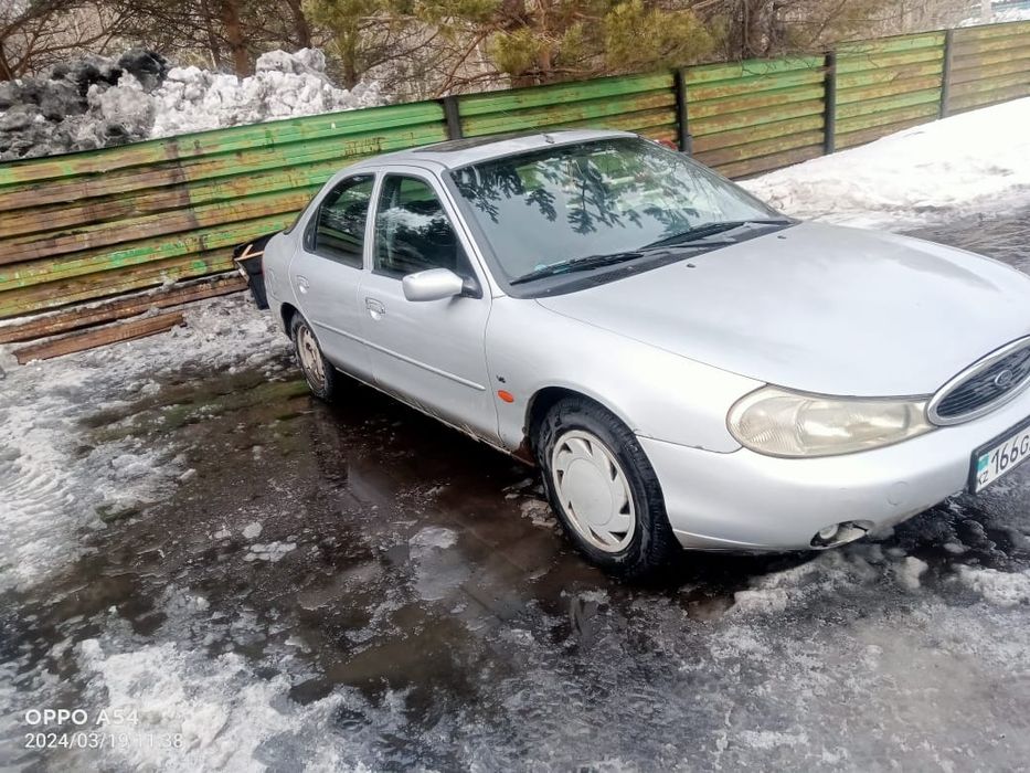 Форд мондео в отличном состояние