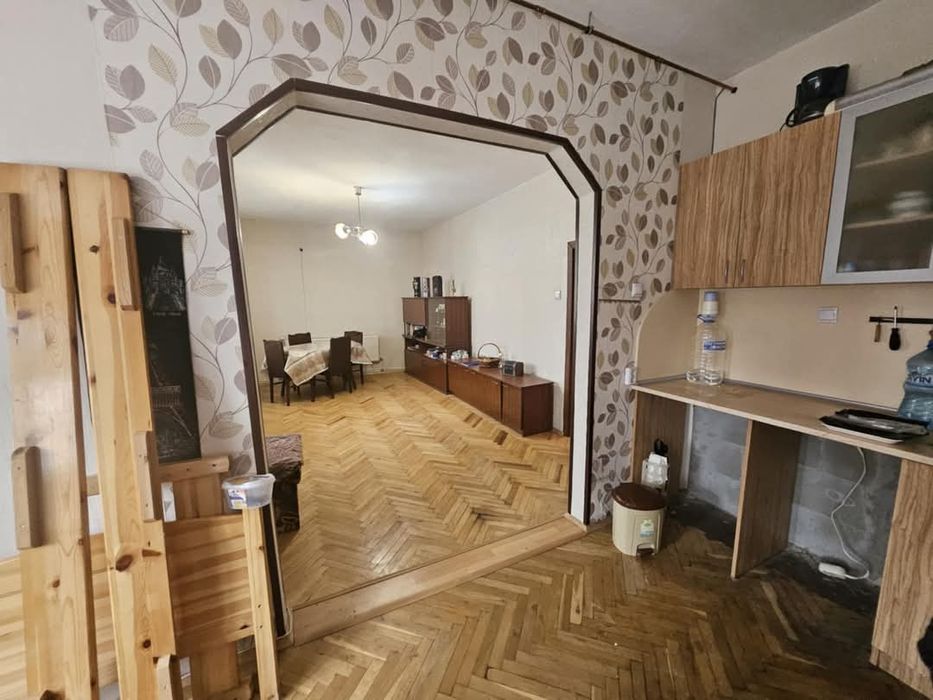 Продава се Двустаен апартамент в Разград, Абритус - 77 кв.м за 1325 €/кв.м - Снимка #3