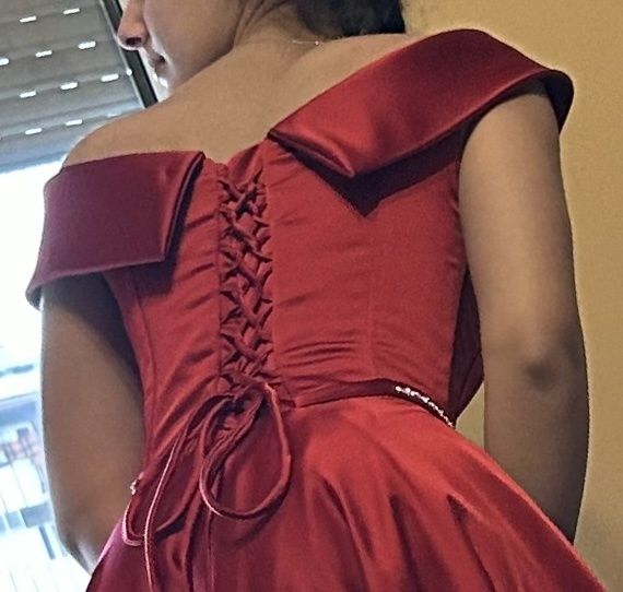 Бална/Абитуриентска рокля