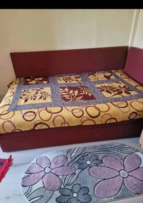 Apartament cu 4 camere de vânzare în Mizil jud Prahova.