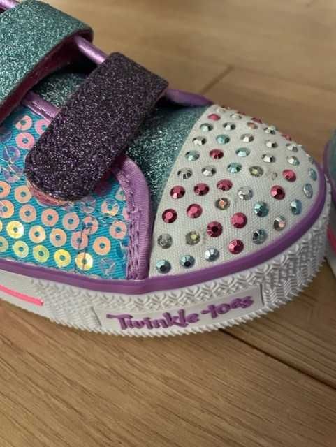 Детски светещи маратонки/обувки - Skechers 33 номер