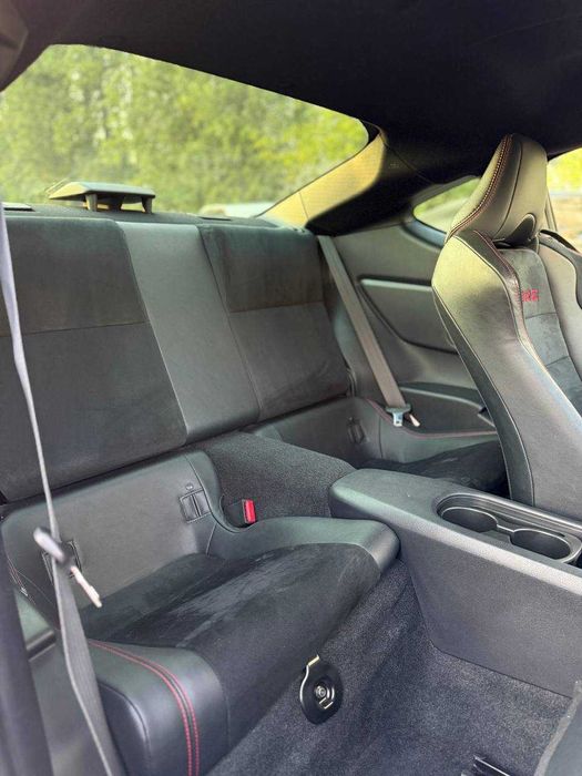 Sotuvda Subaru BRZ GT86 avtomashinamiz