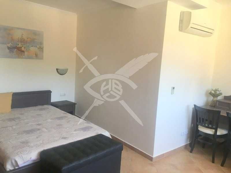 Тристаен апартамент в Елените 48990