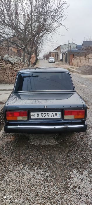 Vaz 2107 mokri asfalt