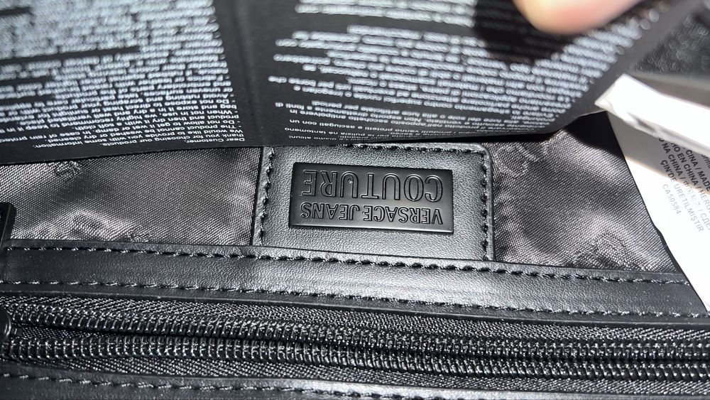 Оригинална чанта на Versace