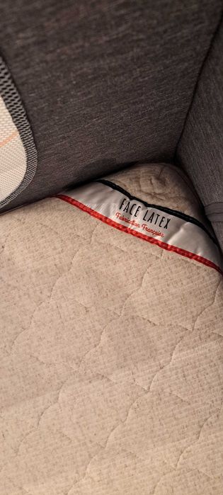 Pătuț de călătorie cu saltea din fibră de cocos