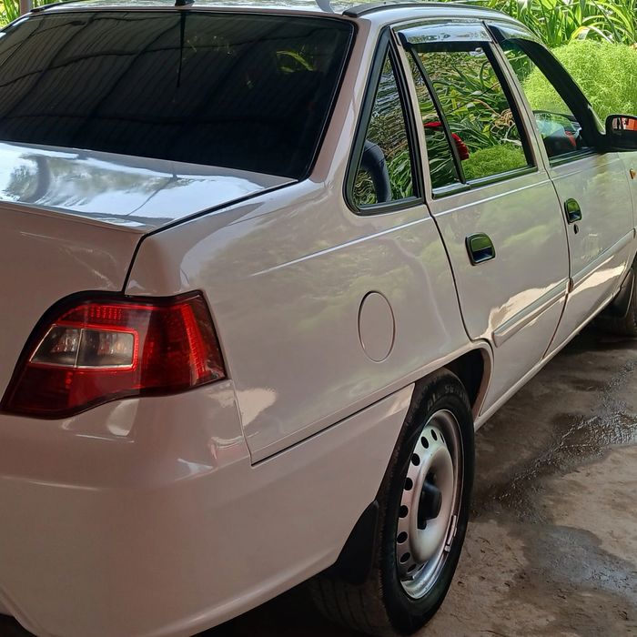 Nexia 2 naborotlari bor probegi halol mator ishi yoq hadovoy ishi bo