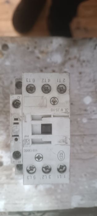 Контактори,релета,моторни защити