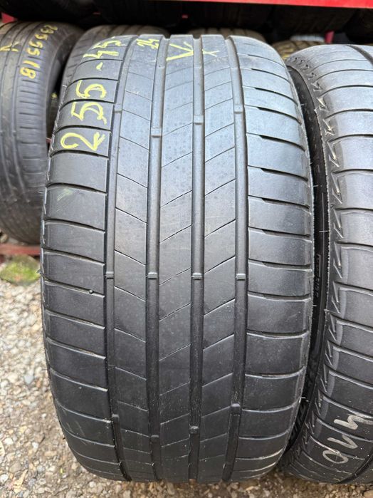 2 Anvelope Vara 255/45/18 Bridgestone 2024
