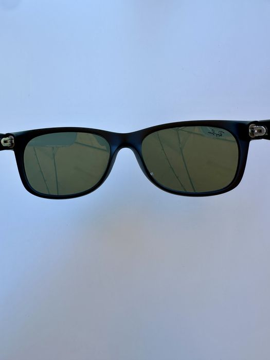 Ray Ban RB2132 Wayfarer