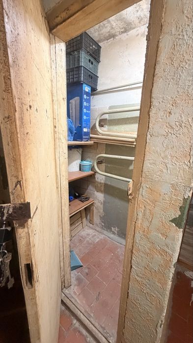 Продам 2 ком в общежитии