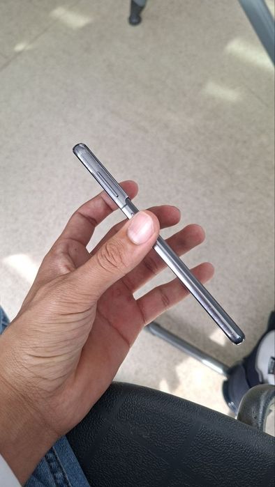 Samsung S 21 5g sirochna sotiladi