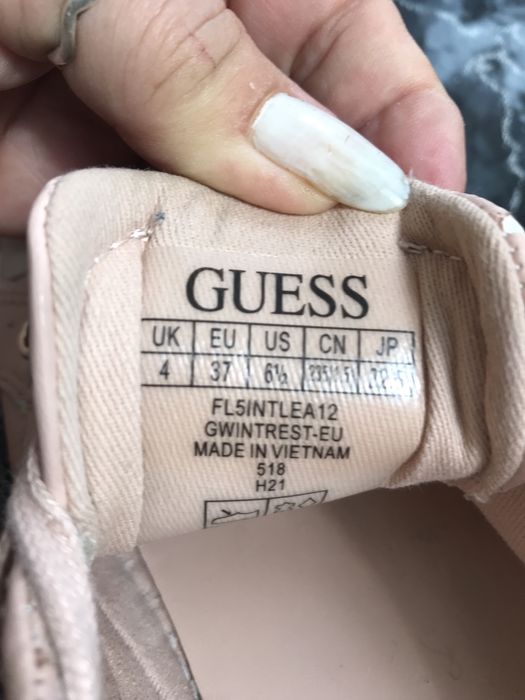 Vand tenisi adidasi guess