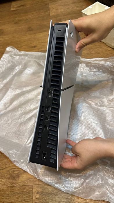 Продаю Playstation 5 slim