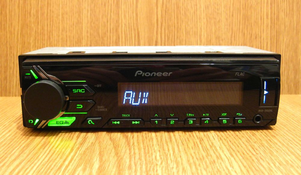 Radio MP3 player USB auto Pioneer MVH-190UBG casetofon