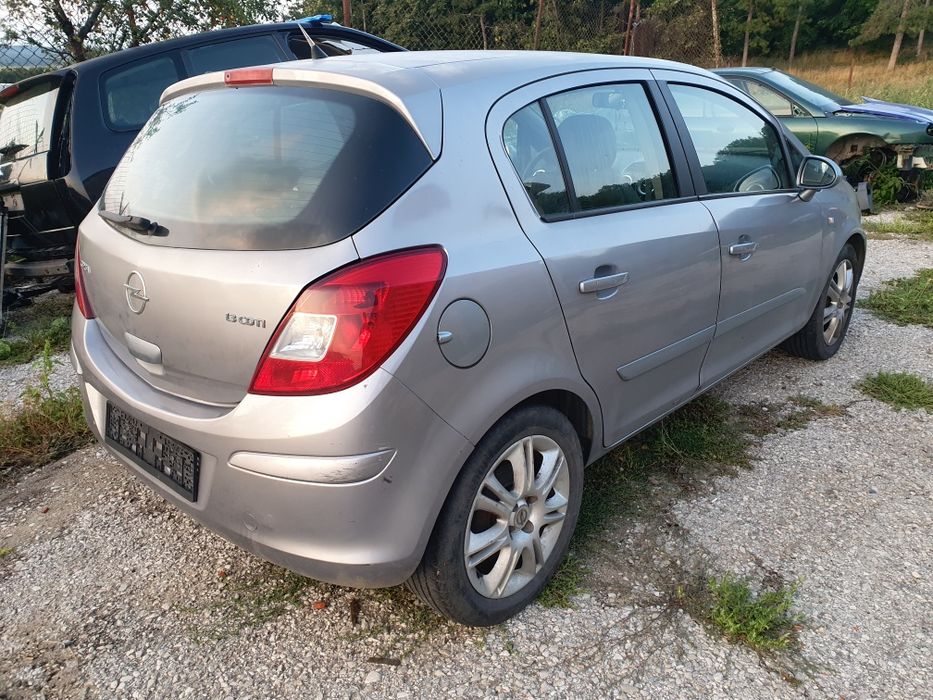 Opel Corsa D 1.3 CDTI - НА ЧАСТИ