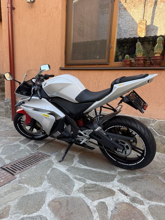 Yamaha Yzf R125