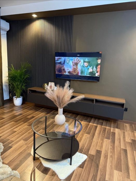 Închiriez apartament în regim hotelier, zona Centrală