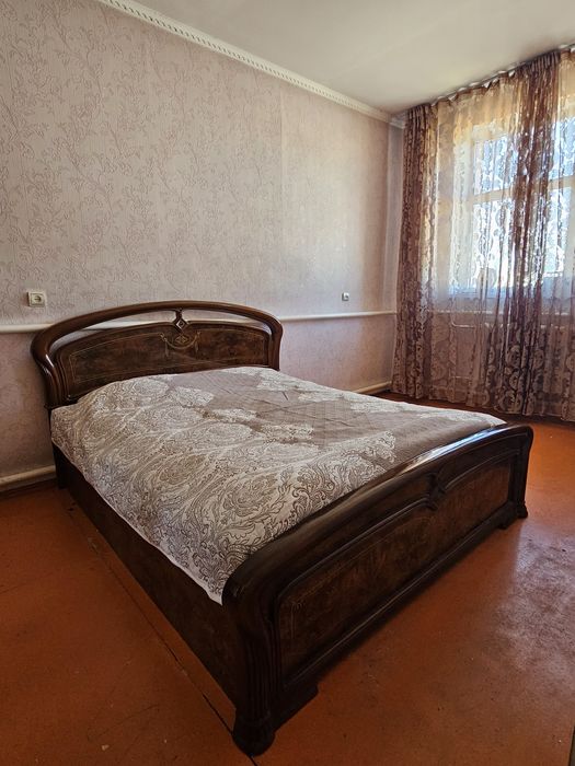 Продам спальный гарнитур