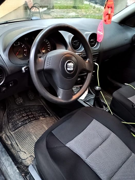 SEAT Ibiza 1.2 Benzină (2004) • 178.000 km • Multe piese noi (Factură Service)