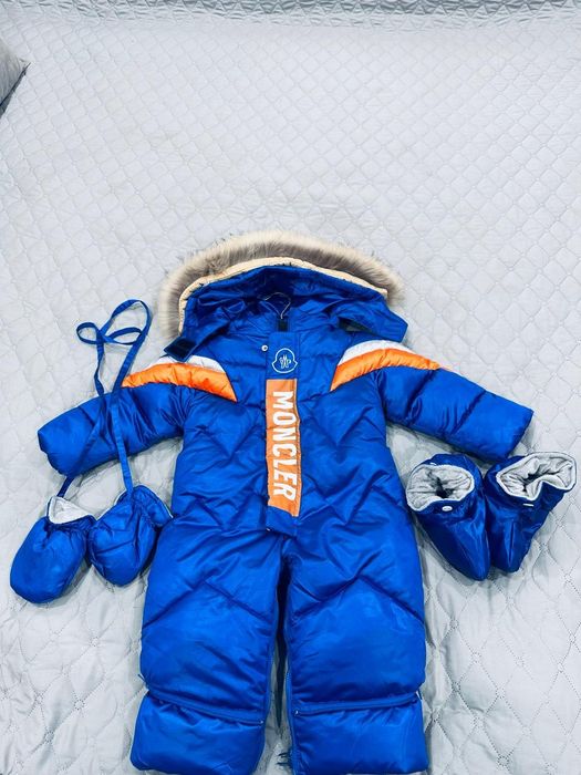 Зимний детский комбинезон