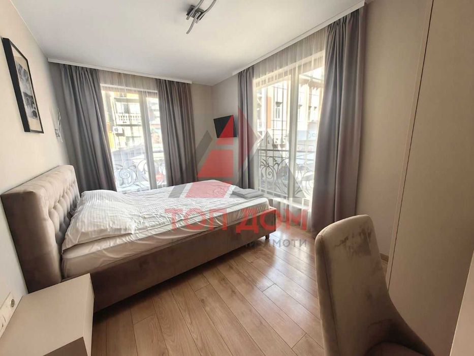 Дава се под наем Тристаен апартамент в Варна, Гръцка махала - 100 кв.м за 1500 € - Снимка #1