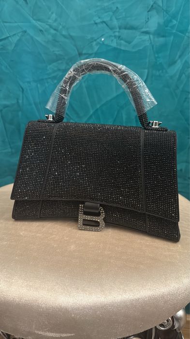 Уникални чанти на популярни марки