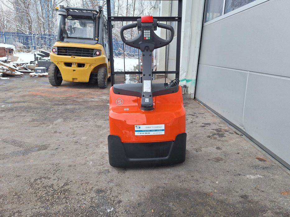 Електрическа палетна количка Toyota LWI160 Li-ION-185 м.ч.