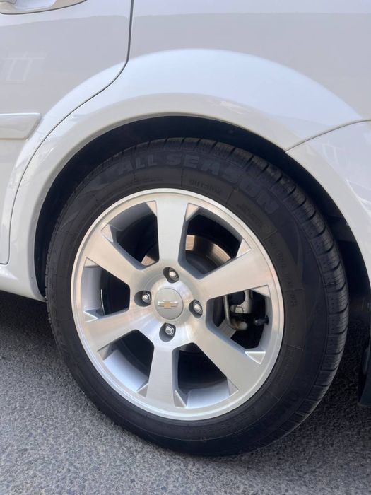 Lacetti 1.8  avtomat 2010