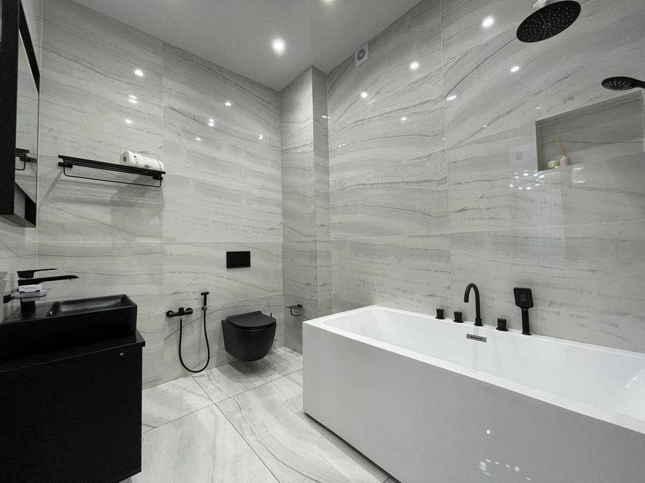 СДАЕТСЯ 3-ком кв МИРАБАДСКИЙ р-н около Космонавтов / Цум