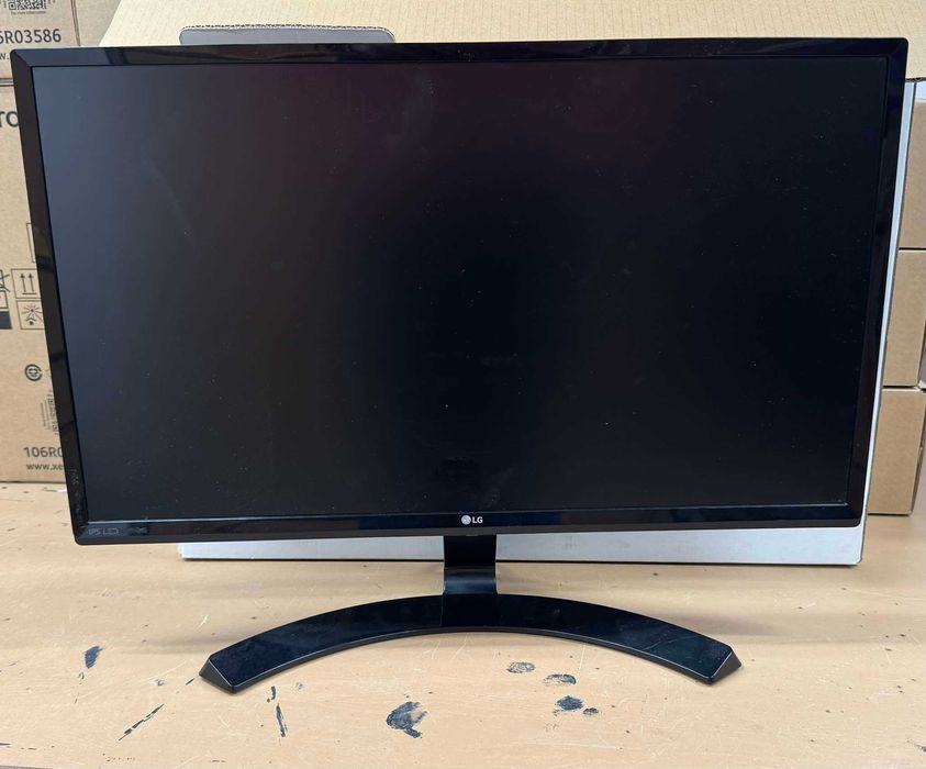 Продавам компютър HP Prodesk 400 G4 MT