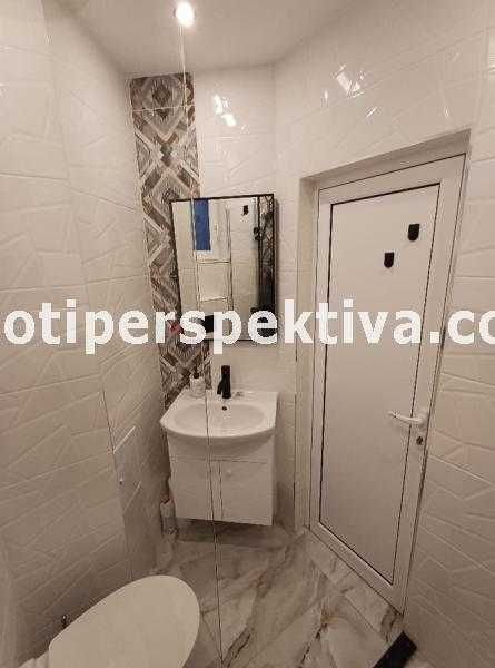 Продава се Тристаен апартамент в Пловдив, Кършияка - 75 кв.м за 2652 €/кв.м - Снимка #13