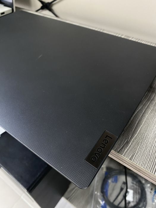 Lenovo ideapad 3