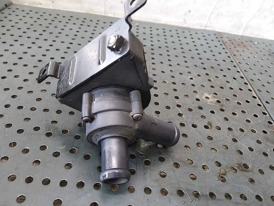 Pompa auxiliara apa 1.2 tsi skoda fabia 2 1k0965561l 309500190