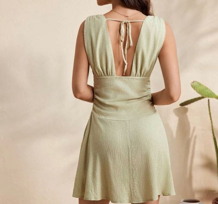 зелена лятна рокля