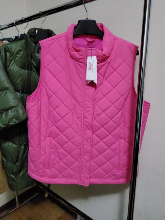 Продам Vineyards vines × Athleta × cos × north fase