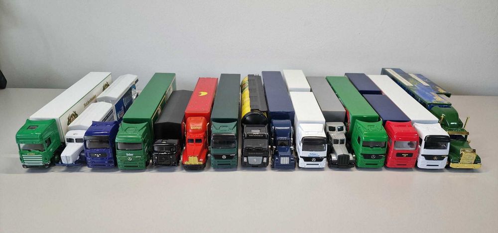 Set 12 camioane de jucarie, lungime 15–22 cm