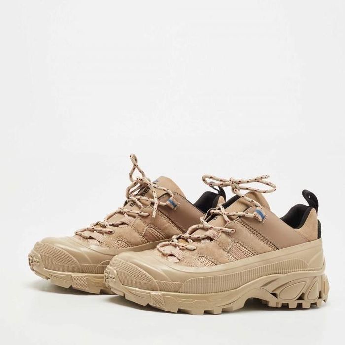 Оригинални сникърси / обувки Burberry