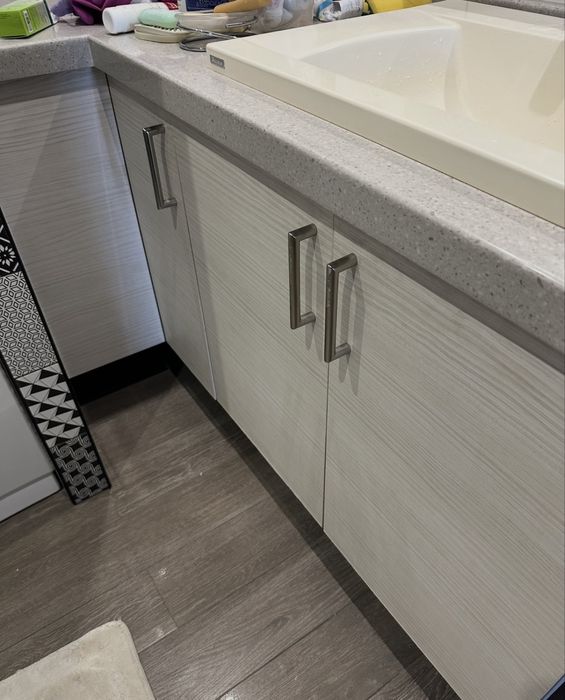 Шкаф Раковина Полотенцесушитель