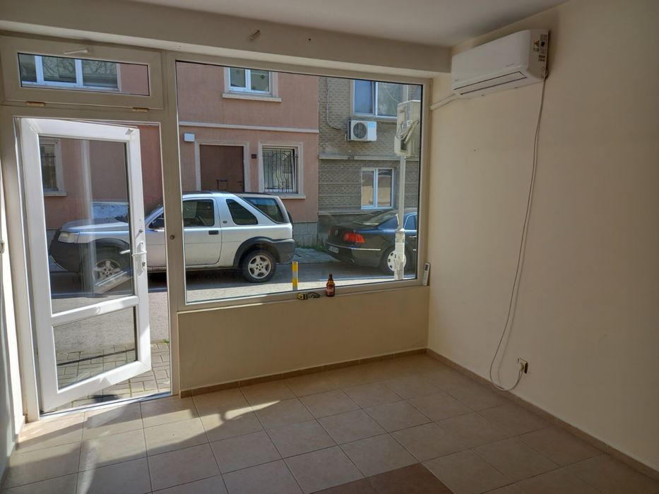 Дава се под наем Офис в Варна, Зимно кино Тракия - 15 кв.м за 179.52 € - Снимка #3