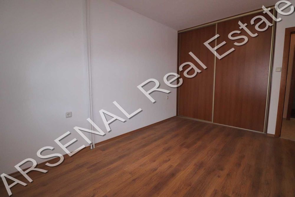 Дава се под наем Четиристаен апартамент в София, Дианабад - 195 кв.м за 900 € - Снимка #6