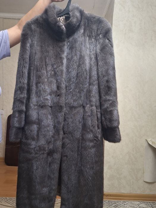 Продам шубу норка цельная