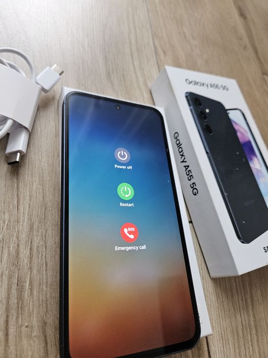 Samsung A55 5G, 256GB încă 3 ani garanție