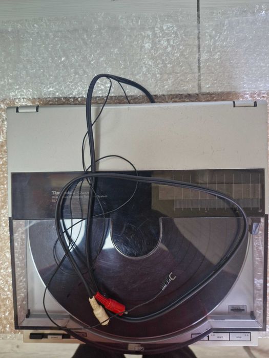 Technics SL-7 Turntable