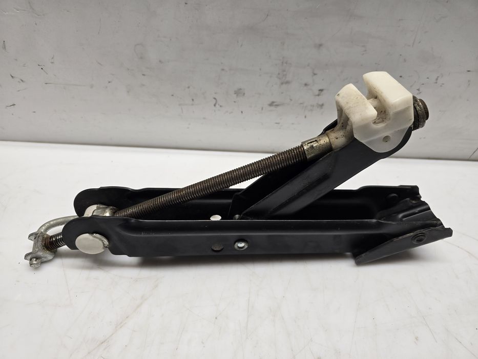 Крик за Opel Combo / Опел Комбо